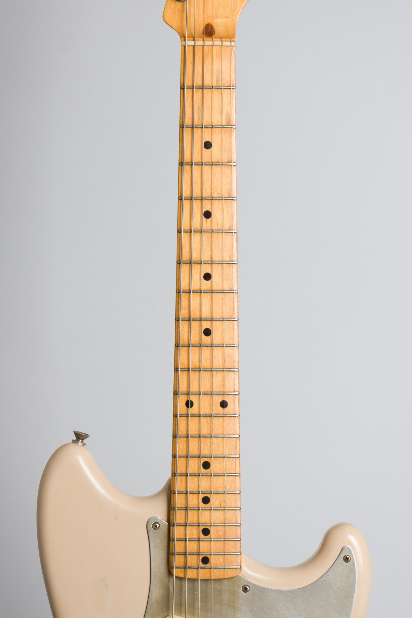 Fender Musicmaster Solid Body Electric Guitar (1957) | RetroFret