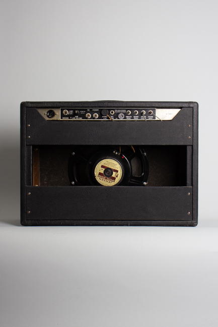 Fender  Deluxe Reverb Tube Amplifier (1966)