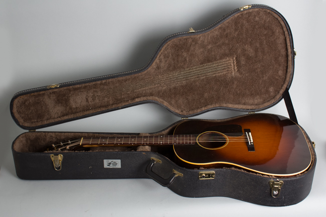 Gibson  J-45 Banner Flat Top Acoustic Guitar  (1943)