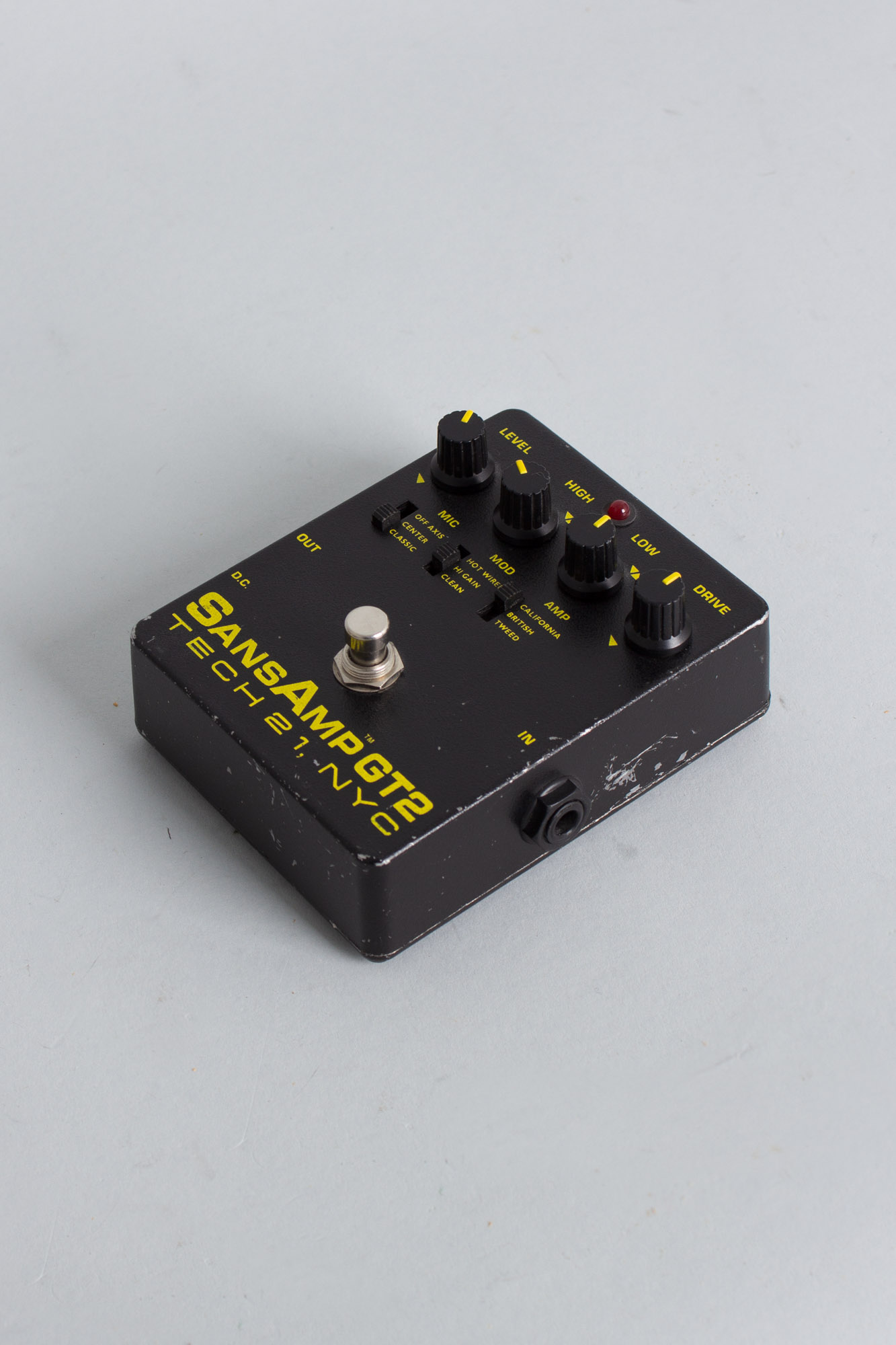Tech 21 GT2 SansAmp Preamp Effect, c. 1994 | RetroFret Tech 21 GT2 SansAmp Preamp Effect, c. 1994 | RetroFret