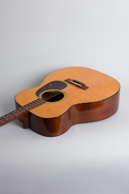 C. F. Martin  0-18T Flat Top Tenor Guitar  (1959)
