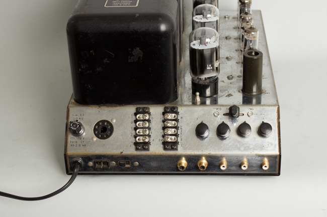 McIntosh  MC-240 Stereo Tube Amplifier (1967)
