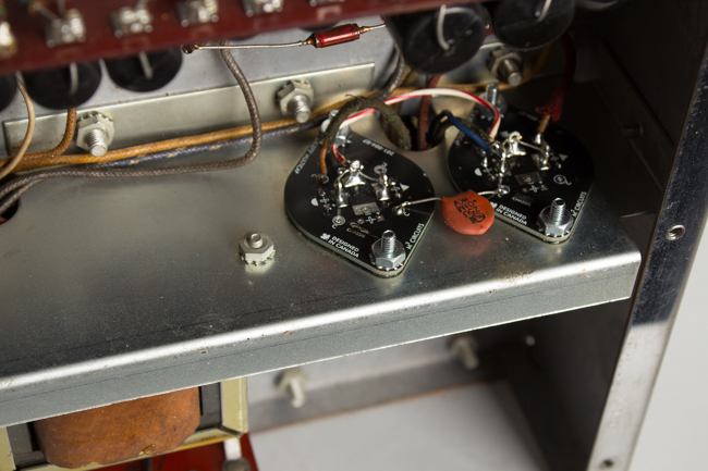 McIntosh  MC-240 Stereo Tube Amplifier (1967)