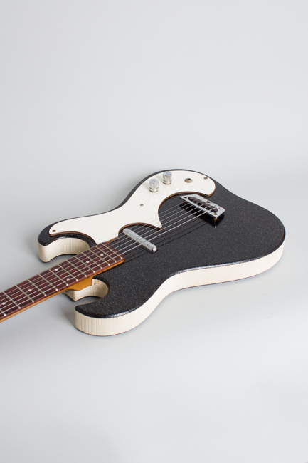  Silvertone Model 1448 Amp-In-Case Set Semi-Hollow Electric Guitar, made by Danelectro  (1963)