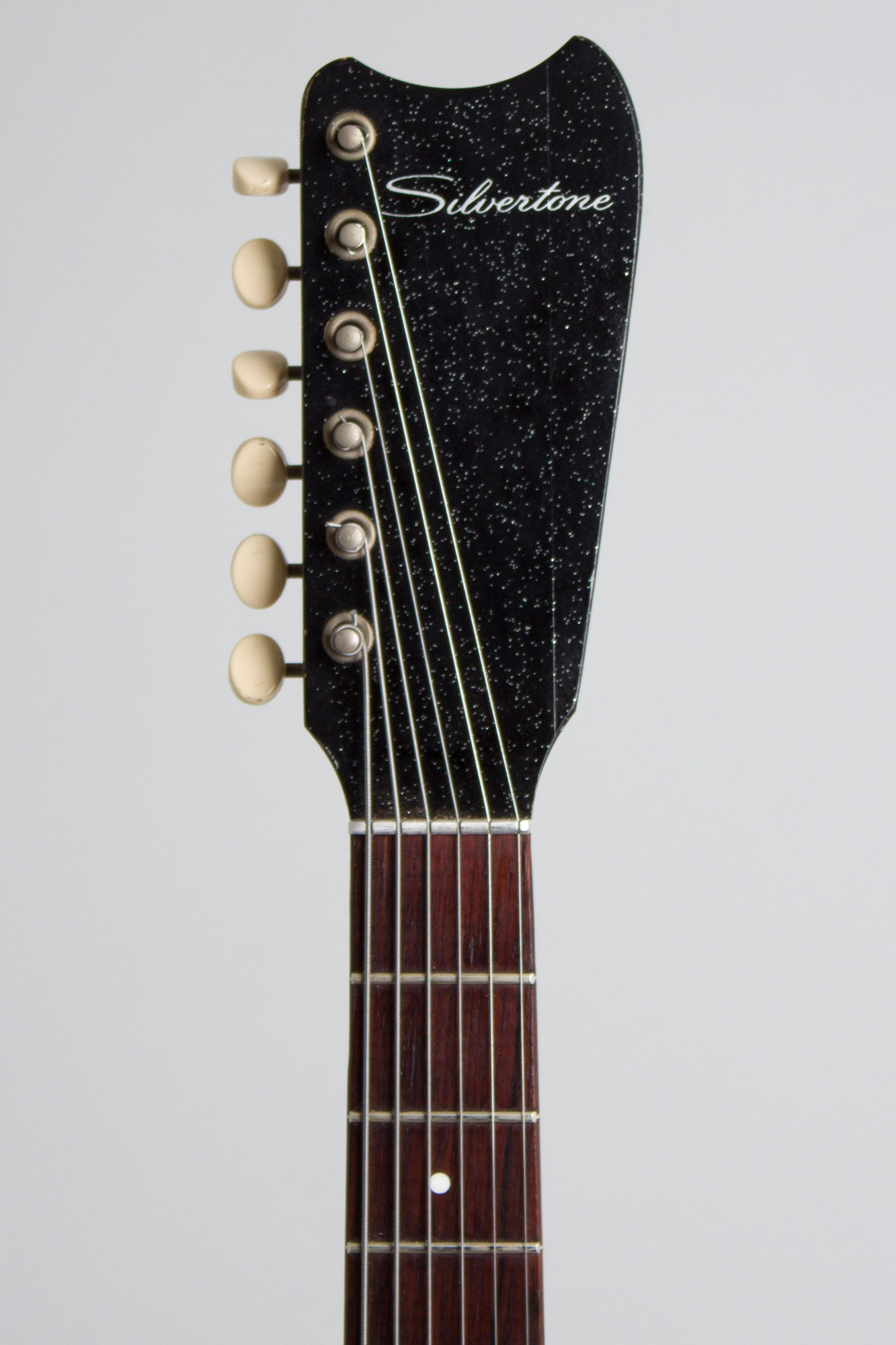 Vintage silvertone guitar hotsell