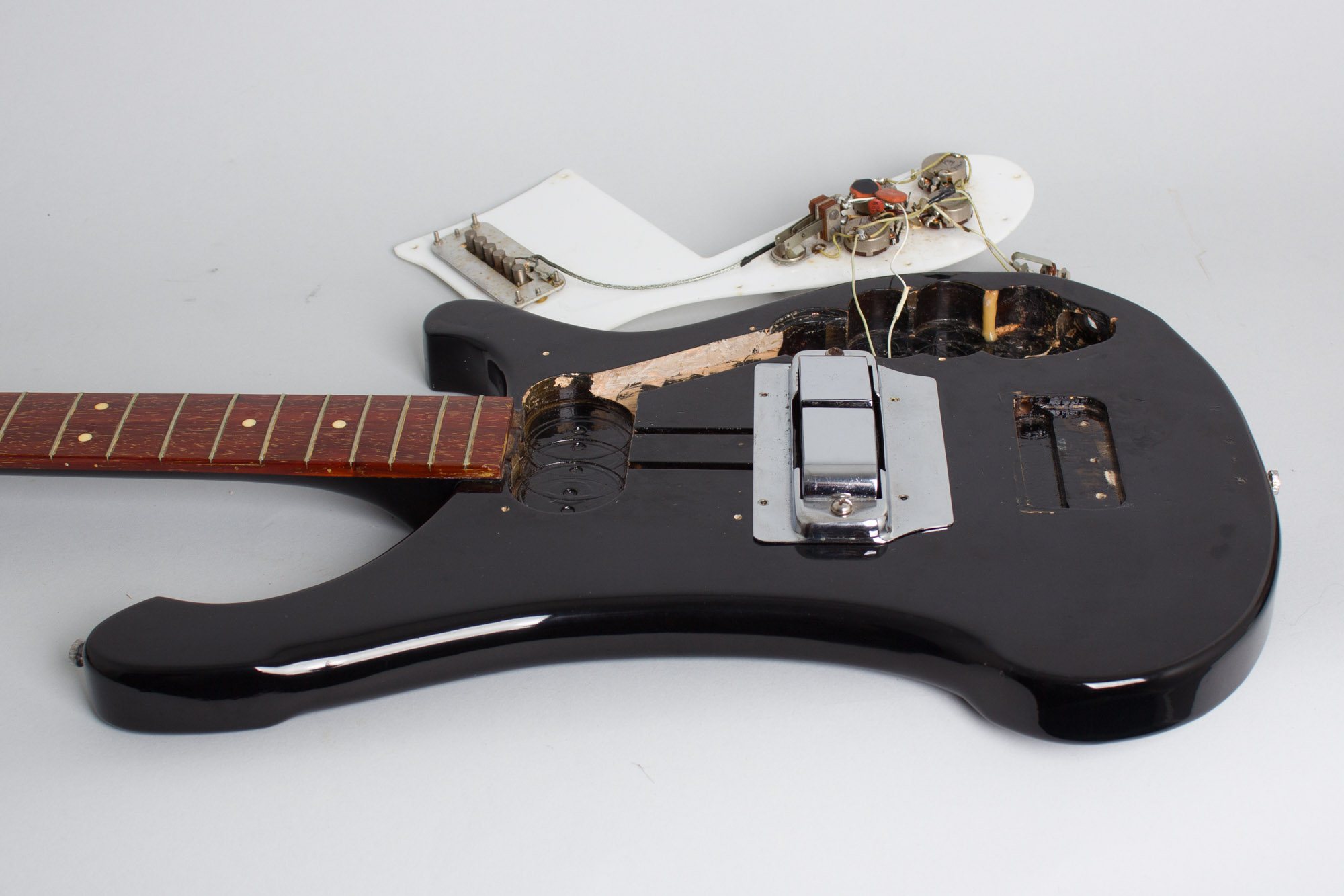 ベース Rickenbacker 4001 V63 FG Bass Guitar Electric Bass Guitar Rickenbacker 4001V63 FG Model Sunburst
