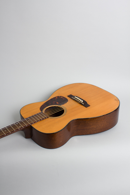 C. F. Martin  00-18 Flat Top Acoustic Guitar  (1961)