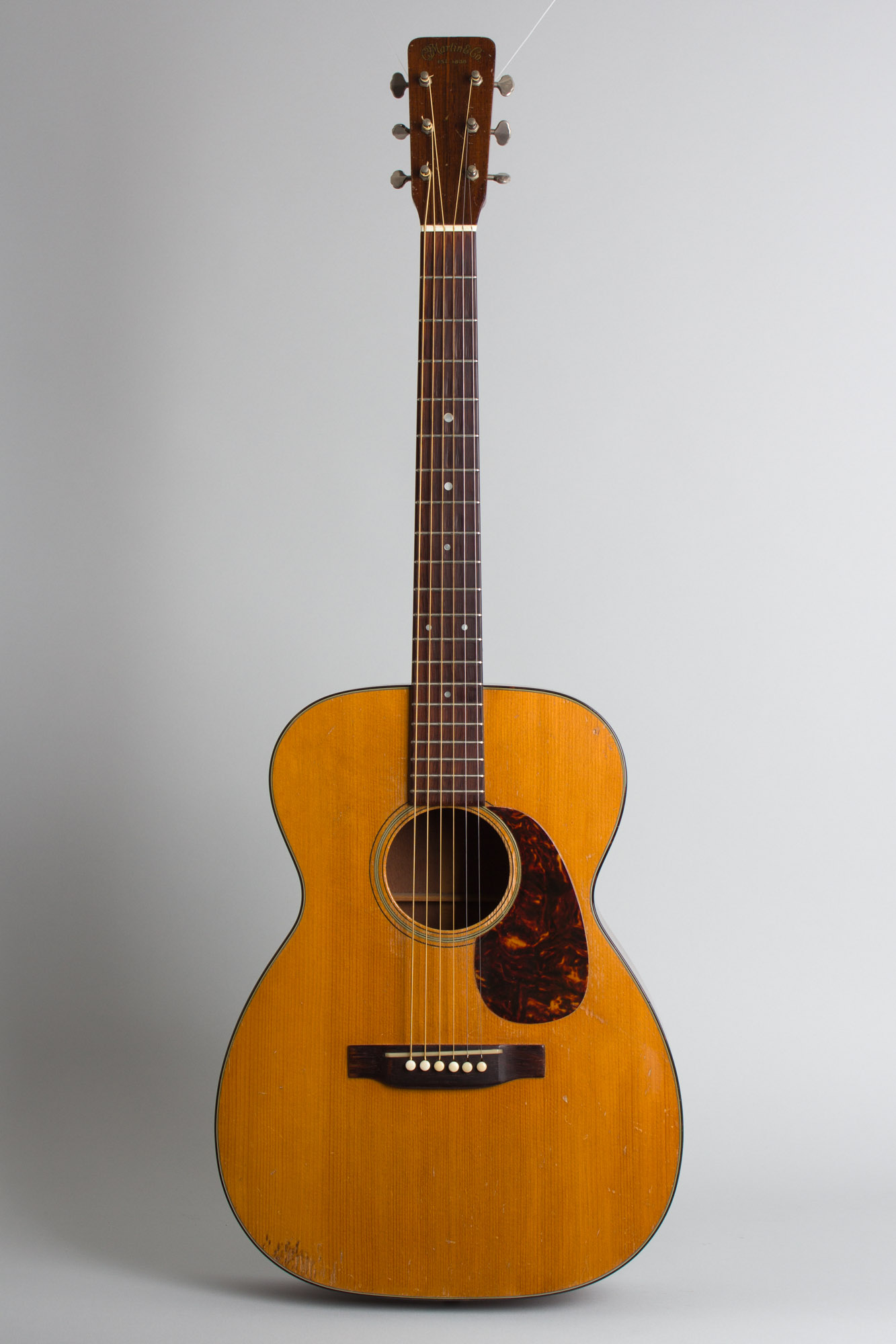 C. F. Martin 00 18 Flat Top Acoustic Guitar 1961 RetroFret