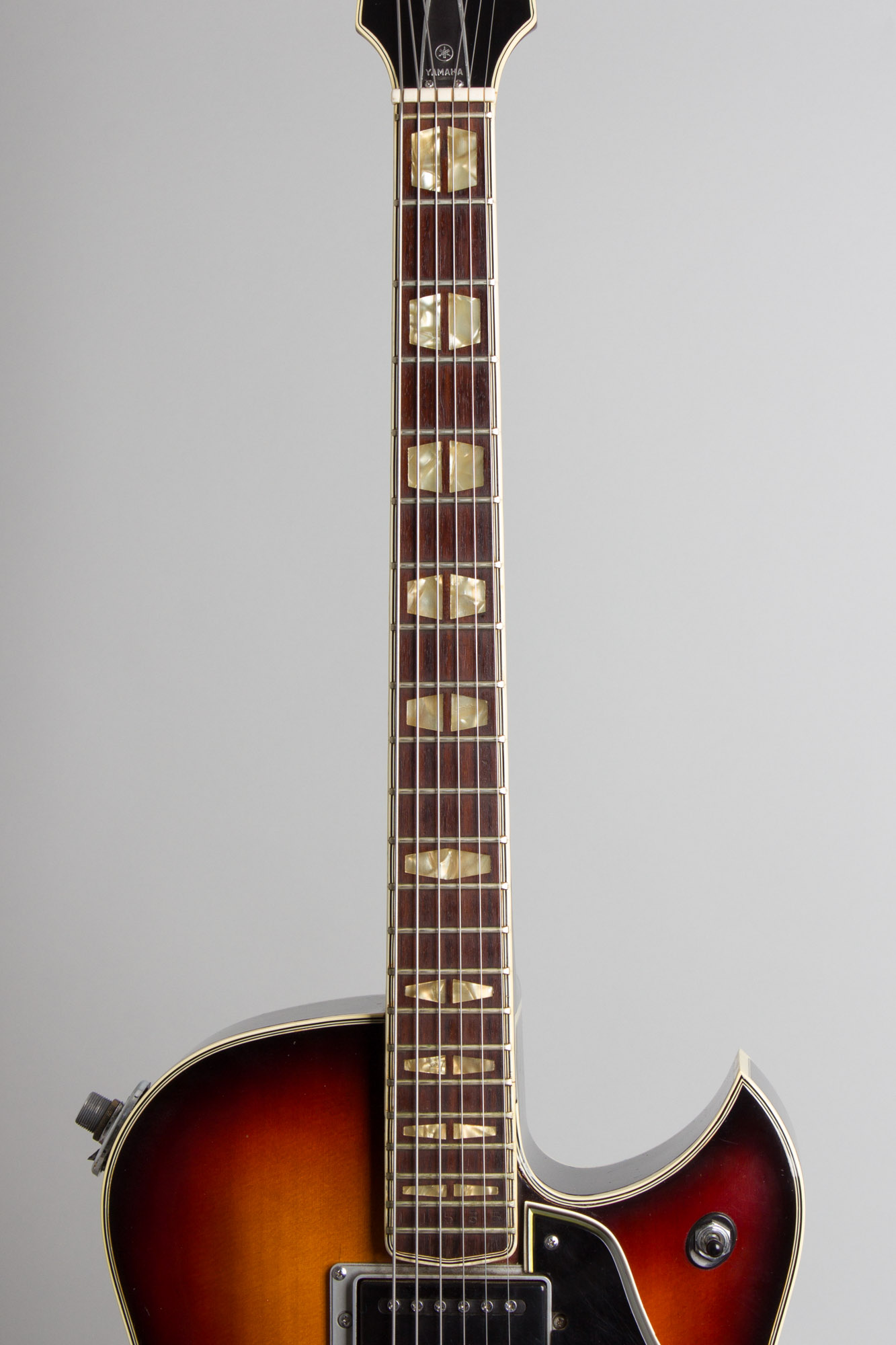 Yamaha AE 11 Arch Top Hollow Body Electric Guitar 1969 RetroFret