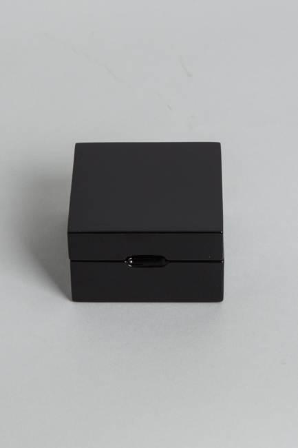 1/4 ounce Rolling Stones Sixty Commemorative Gold Proof Coin - Royal Mint (2022)