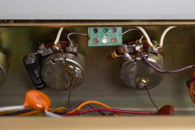  Martin Model 112T Tube Amplifier, made by DeArmond (1961)