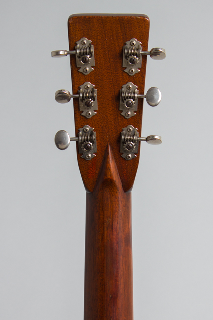 C. F. Martin  000-28 Flat Top Acoustic Guitar  (1946)