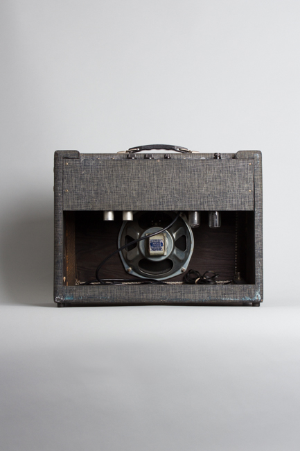 Supro  1616T Tube Amplifier (1966)