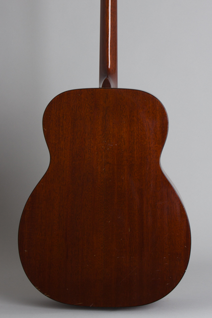 C. F. Martin  0-18T Flat Top Tenor Guitar  (1962)