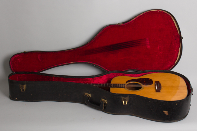 C. F. Martin  0-18T Flat Top Tenor Guitar  (1962)