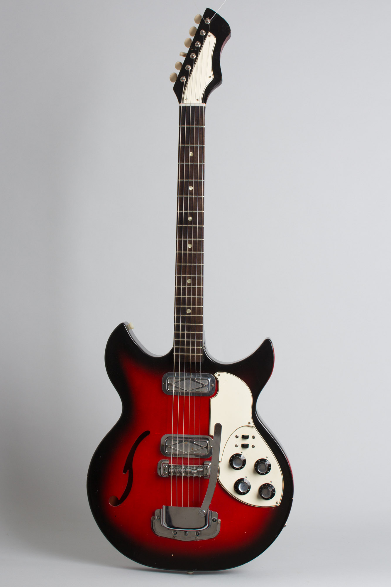 Harmony ハーモニー　silvertone シルバートーン　ヴィンテージ Harmony Silvertone Model 1453 Thinline Hollow Body Electric Guitar