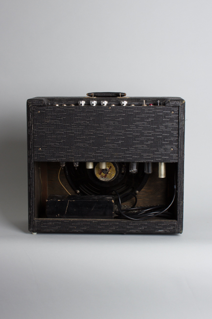 Gretsch  Model 6152 Compact Tremolo/Reverb Tube Amplifier (1967)