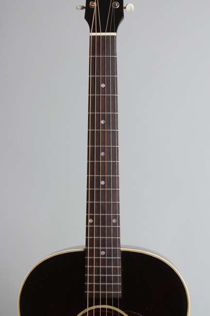 Gibson  LG-2 Banner Flat Top Acoustic Guitar  (1943)