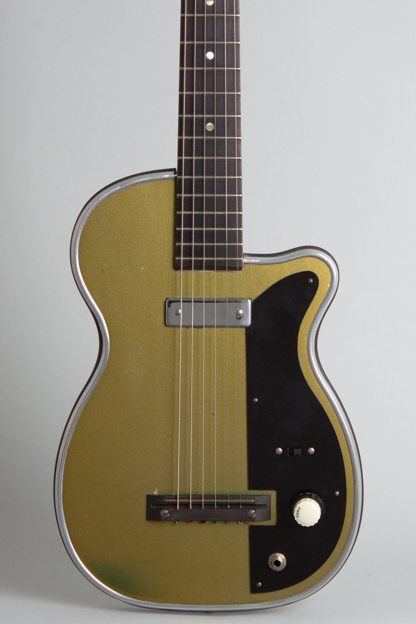 Silvertone Stratotone Newport Model H-42/2 Solid Body Electric