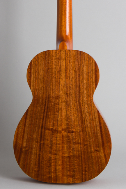 Kamaka  HF-4 Baritone Ukulele  (2015)