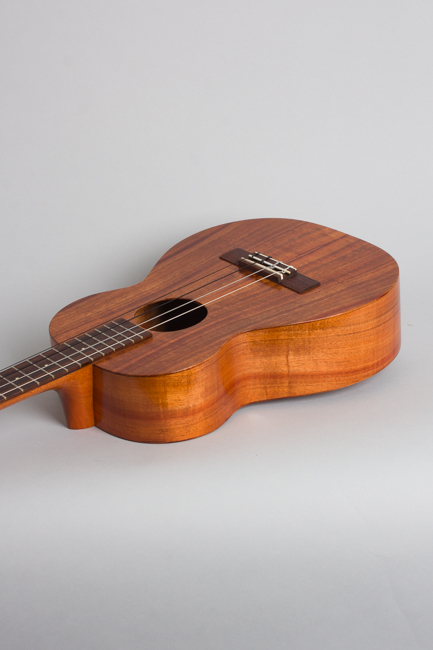 Kamaka  HF-4 Baritone Ukulele  (2015)