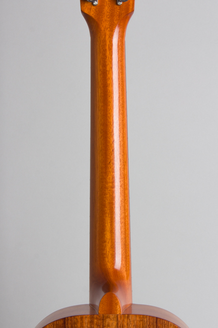 Kamaka  HF-4 Baritone Ukulele  (2015)