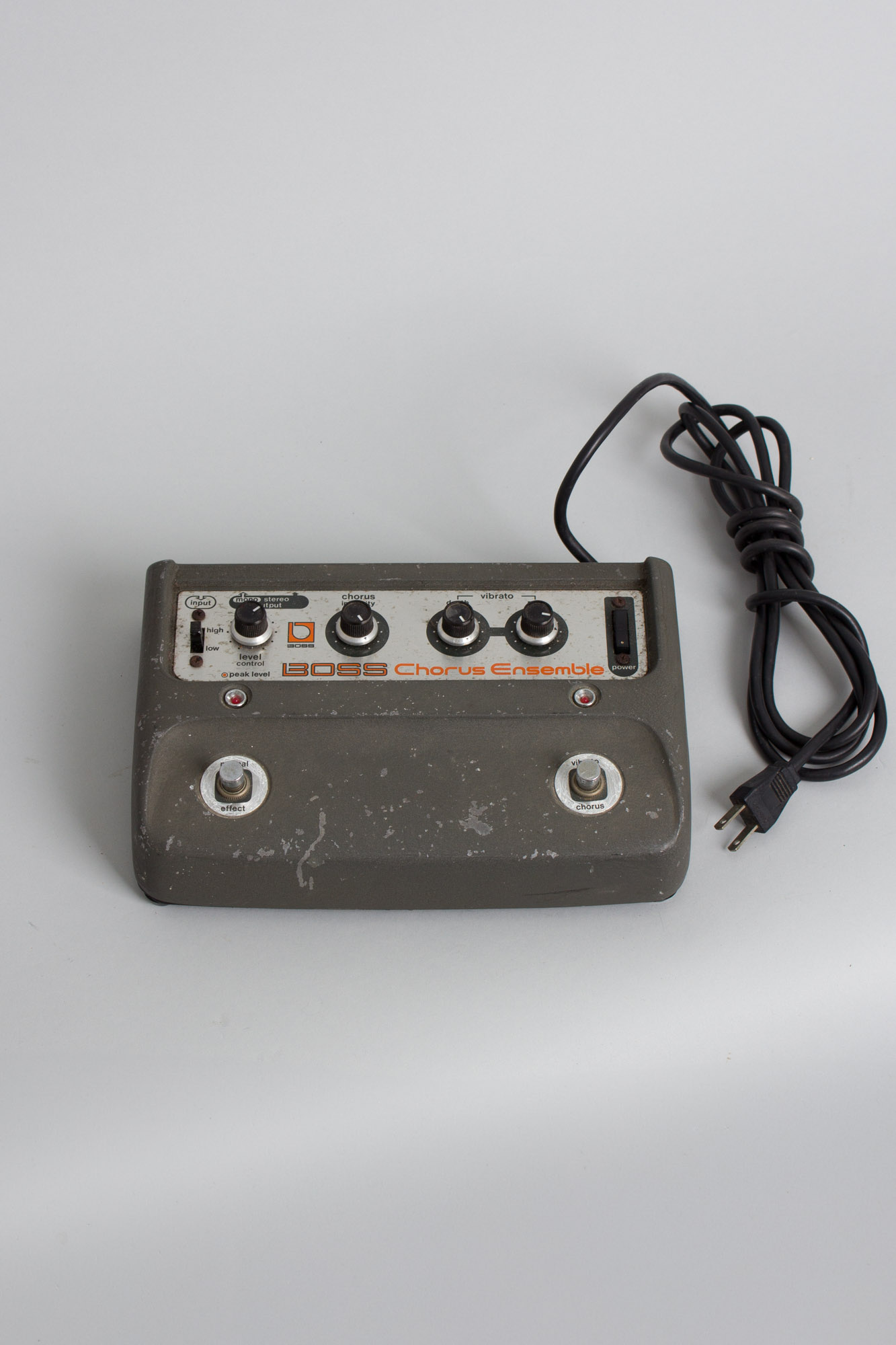 ボス CE-1 Chorus Ensemble　1980年　ビンテージエフェクタ Boss CE-1 Chorus Ensemble Chorus and Vibrato Effect, c. 1980