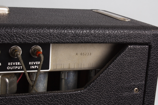 Fender  Deluxe Reverb Tube Amplifier (1965)