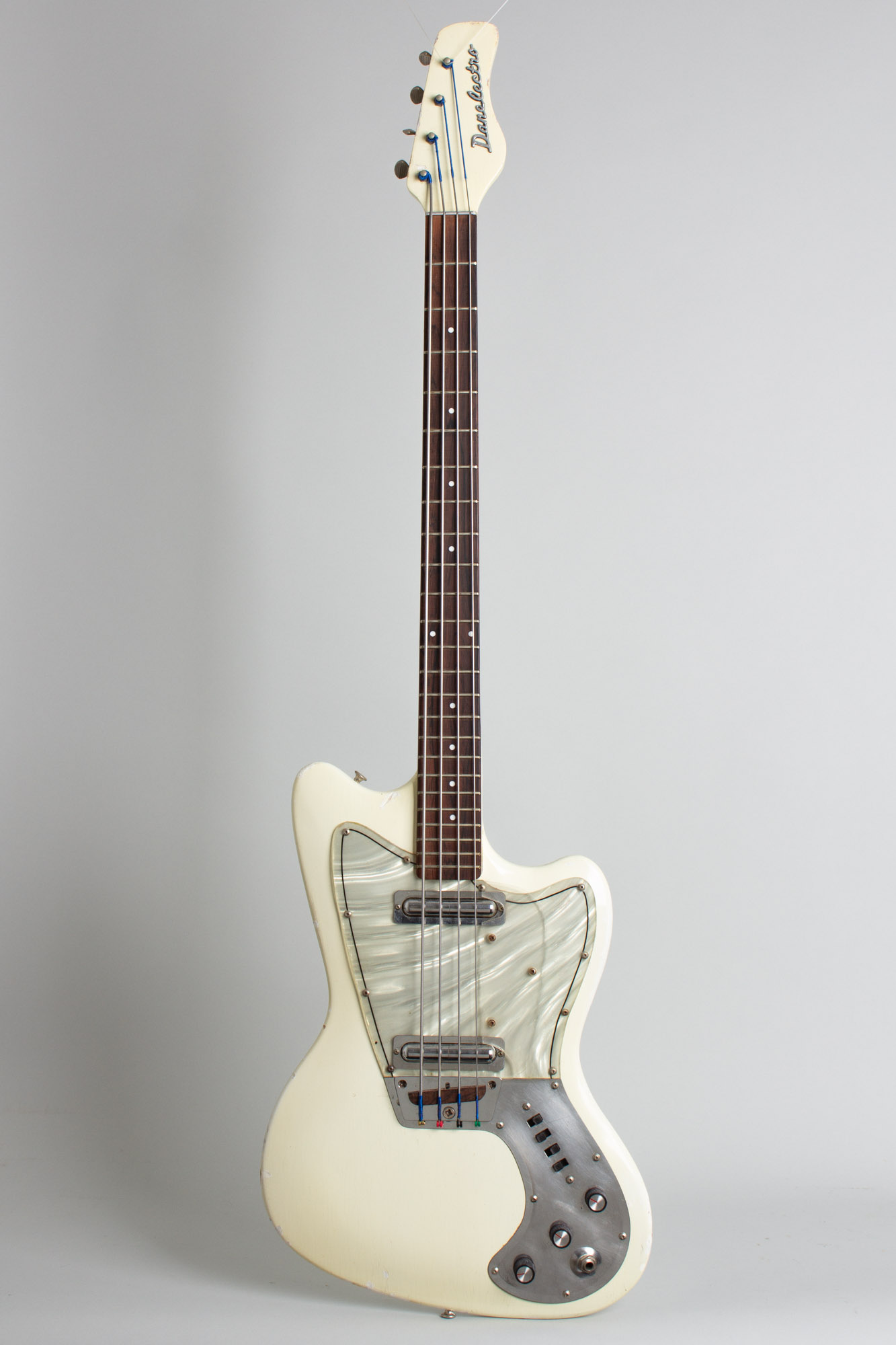 Danelectro Dane D2B4 Owned by Jeff Tweedy of Wilco Solid Body