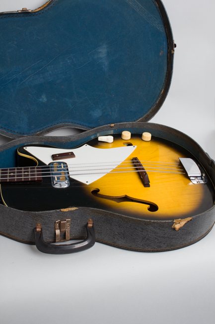 Harmony  H-22 Electric Bass Guitar  (1966)