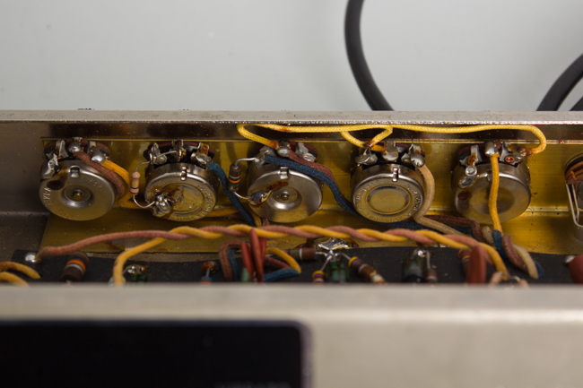 Fender Vibro-Champ AA-764 Tube Amplifier (1965)