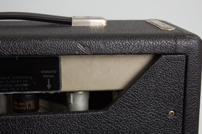 Fender Vibro-Champ AA-764 Tube Amplifier (1965)