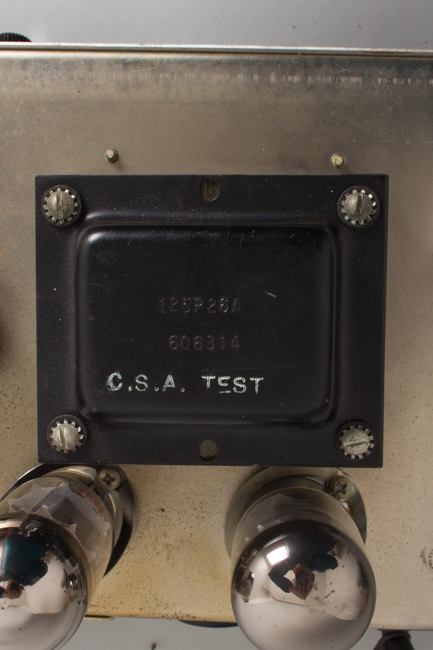 Fender  Vibrolux AA763 Tube Amplifier (1964)