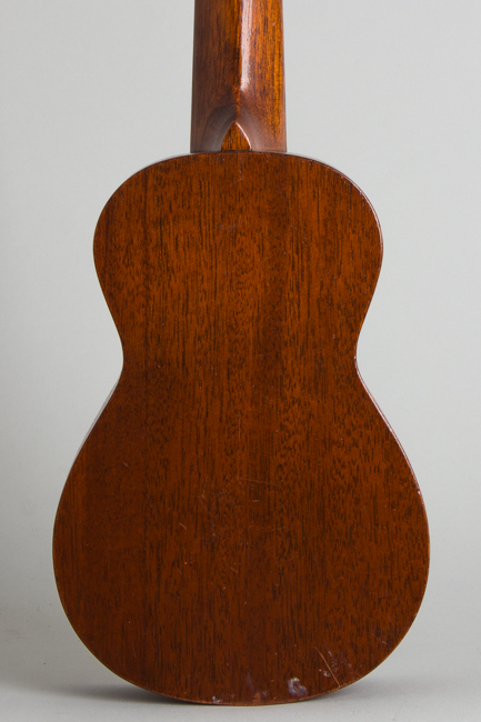 Lyon & Healy  Soprano Ukulele ,  c. 1922