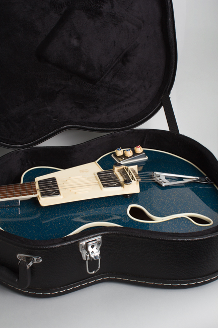 Wandre  BB Model Semi-Hollow Body Electric Guitar  (1961)