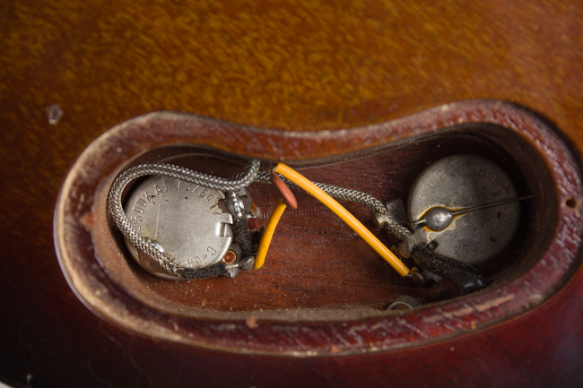 Gibson EM-200 Florentine Solid Body Electric Mandolin (1965)