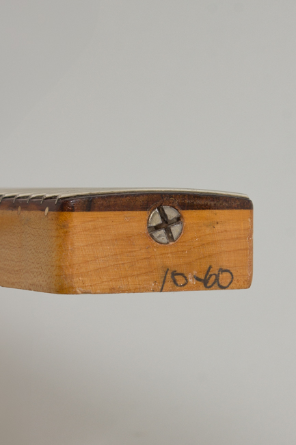 Fender Duo-Sonic Solid Body Electric Guitar (1960)