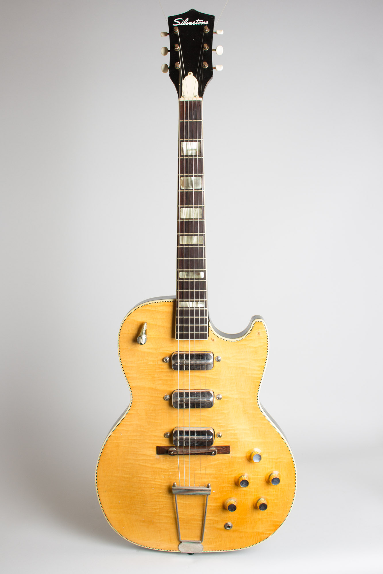Bore spurv Oh Silvertone Model 1445L Thinline Hollow Body Electric Guitar, made by Kay ,  c. 1962 | RetroFret