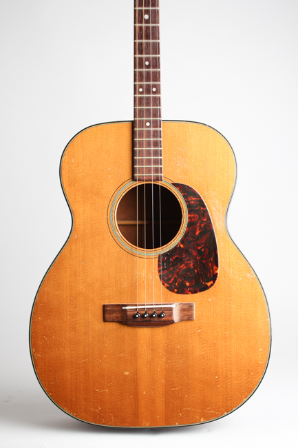 C. F. Martin  0-18T Flat Top Tenor Guitar  (1962)