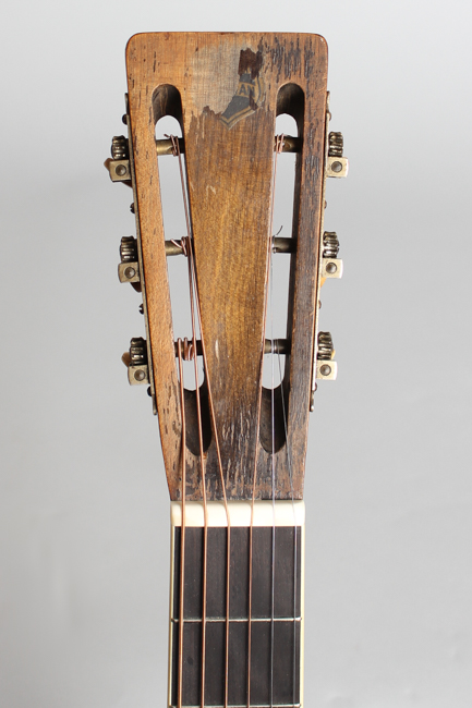 National  Triolian Resophonic Guitar  (1932)