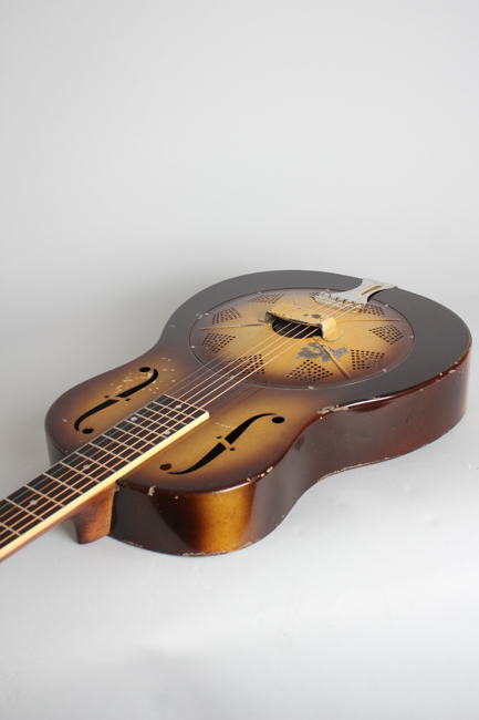 National  Triolian Resophonic Guitar  (1932)