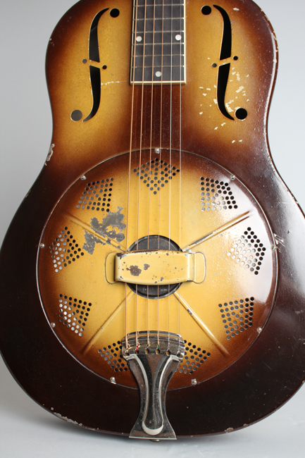 National  Triolian Resophonic Guitar  (1932)