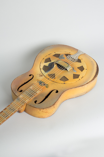 National  Triolian Resophonic Guitar  (1928)