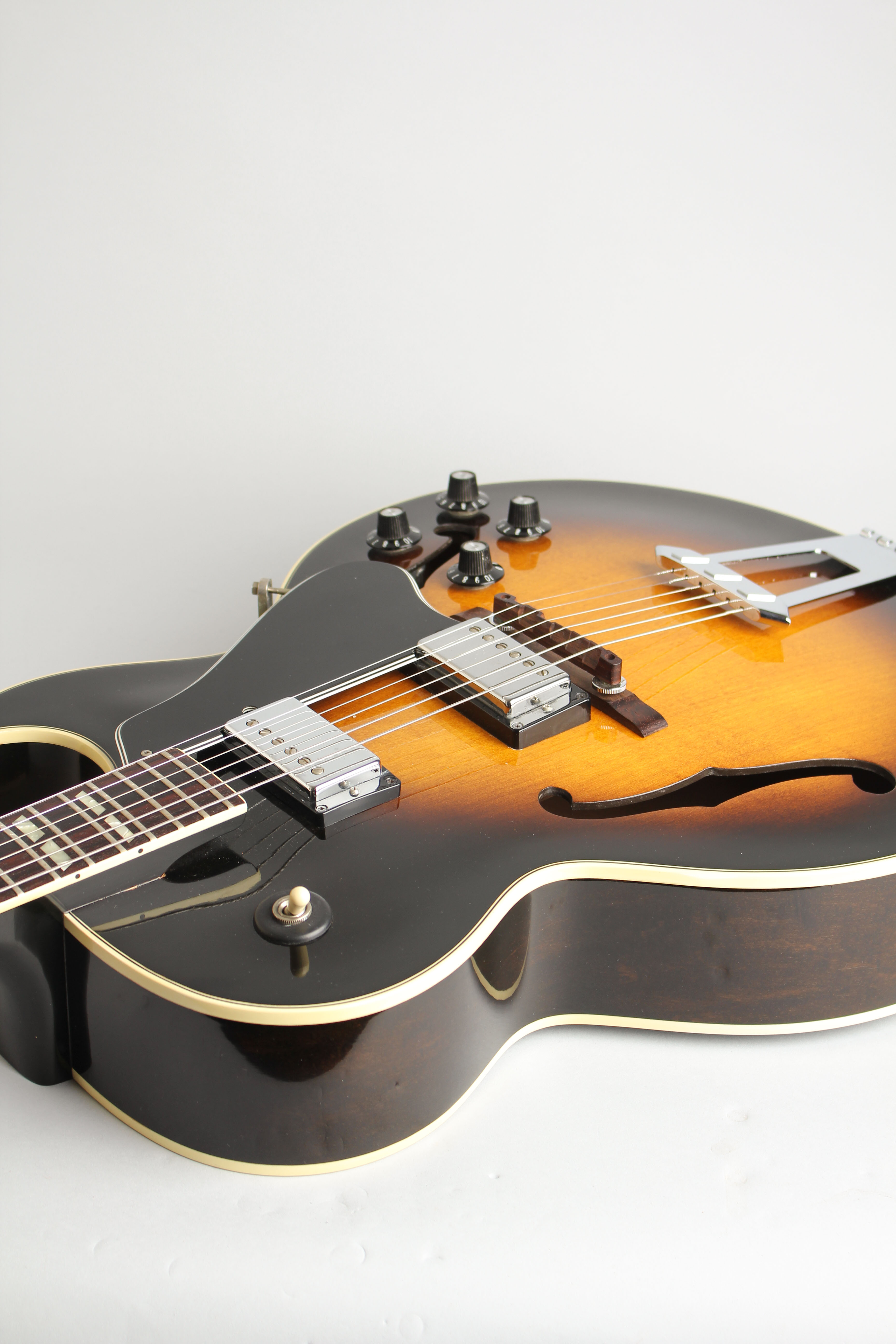 (最終価格)Gibson es 175 Good News on an Early '80s Gibson ES-175 - Premier Guitar