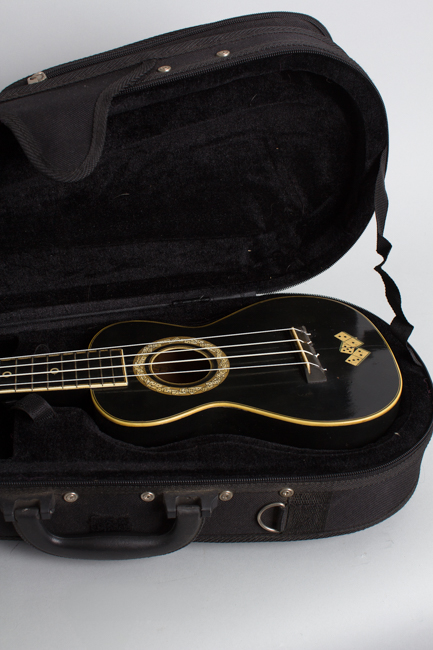 Le Domino Soprano Ukulele, made by J. R. Stewart Company ,  c. 1926
