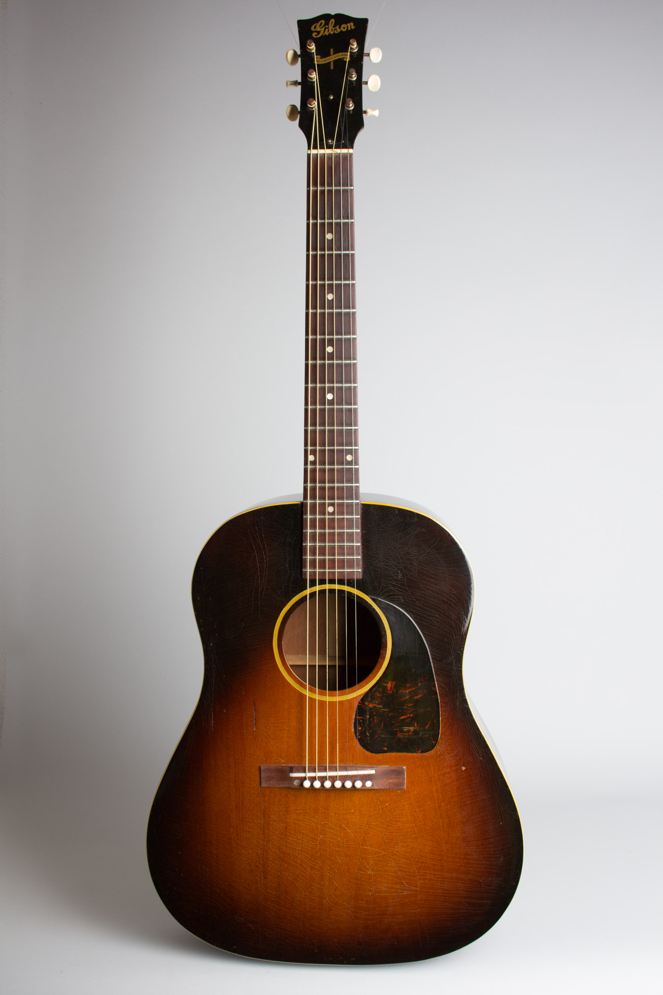 ギター Gibson J45 Gibson J-45 Flat Top Acoustic Guitar (1944) | RetroFret