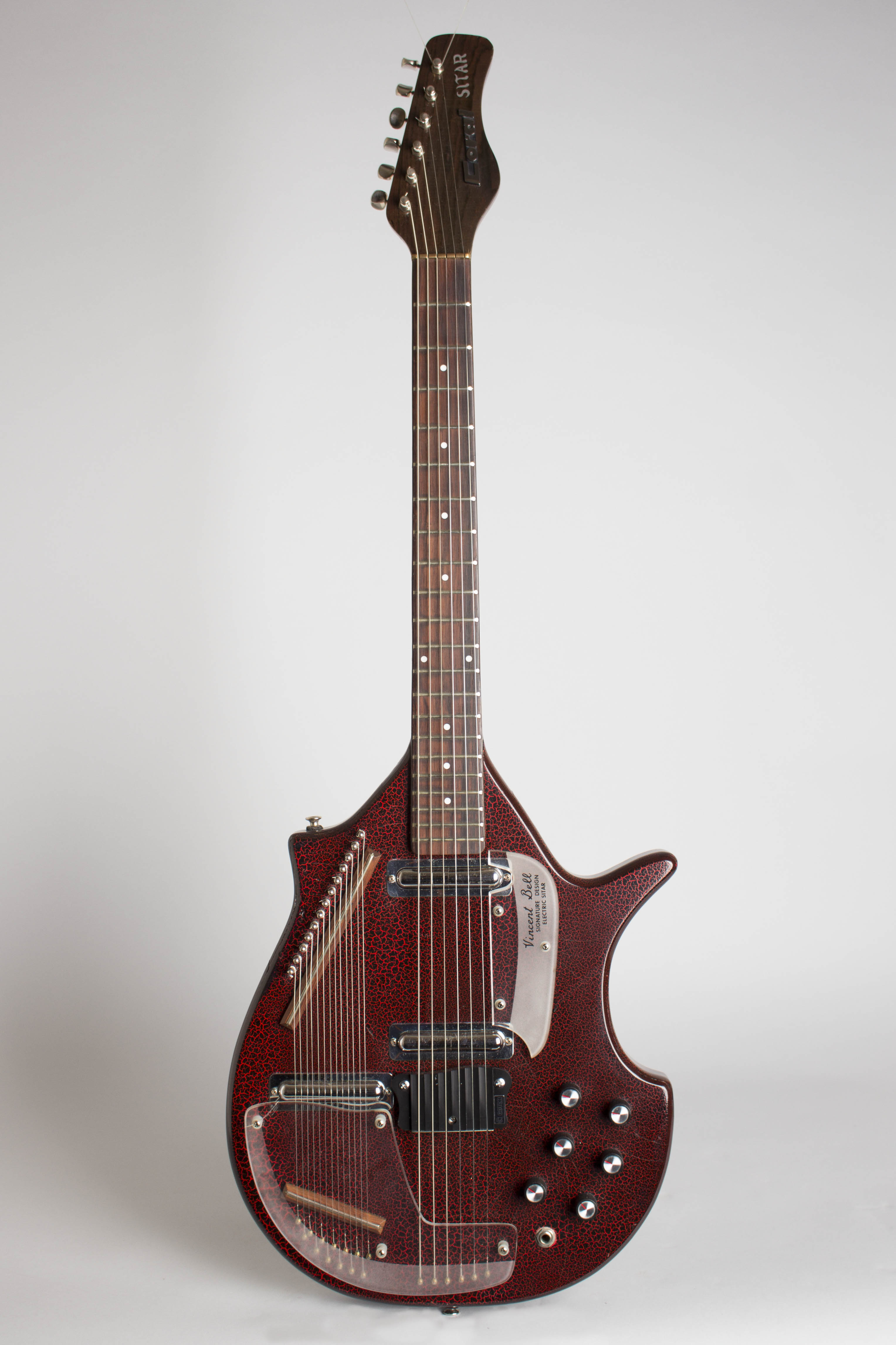 Arving Syd Tag et bad Coral Sitar Semi-Hollow Body Electric Guitar, made by Danelectro (1968) |  RetroFret