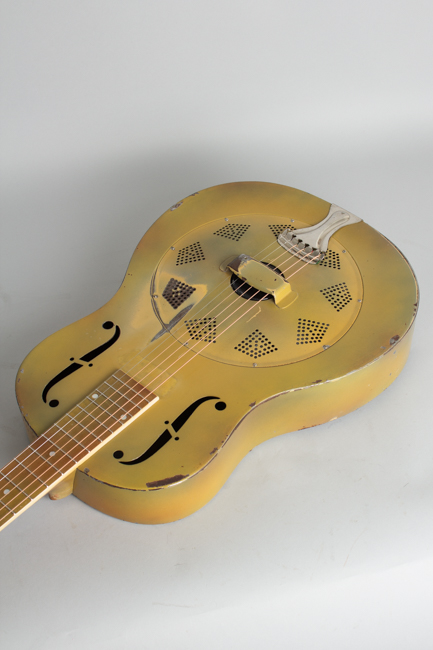 National  Triolian Resophonic Guitar  (1930)