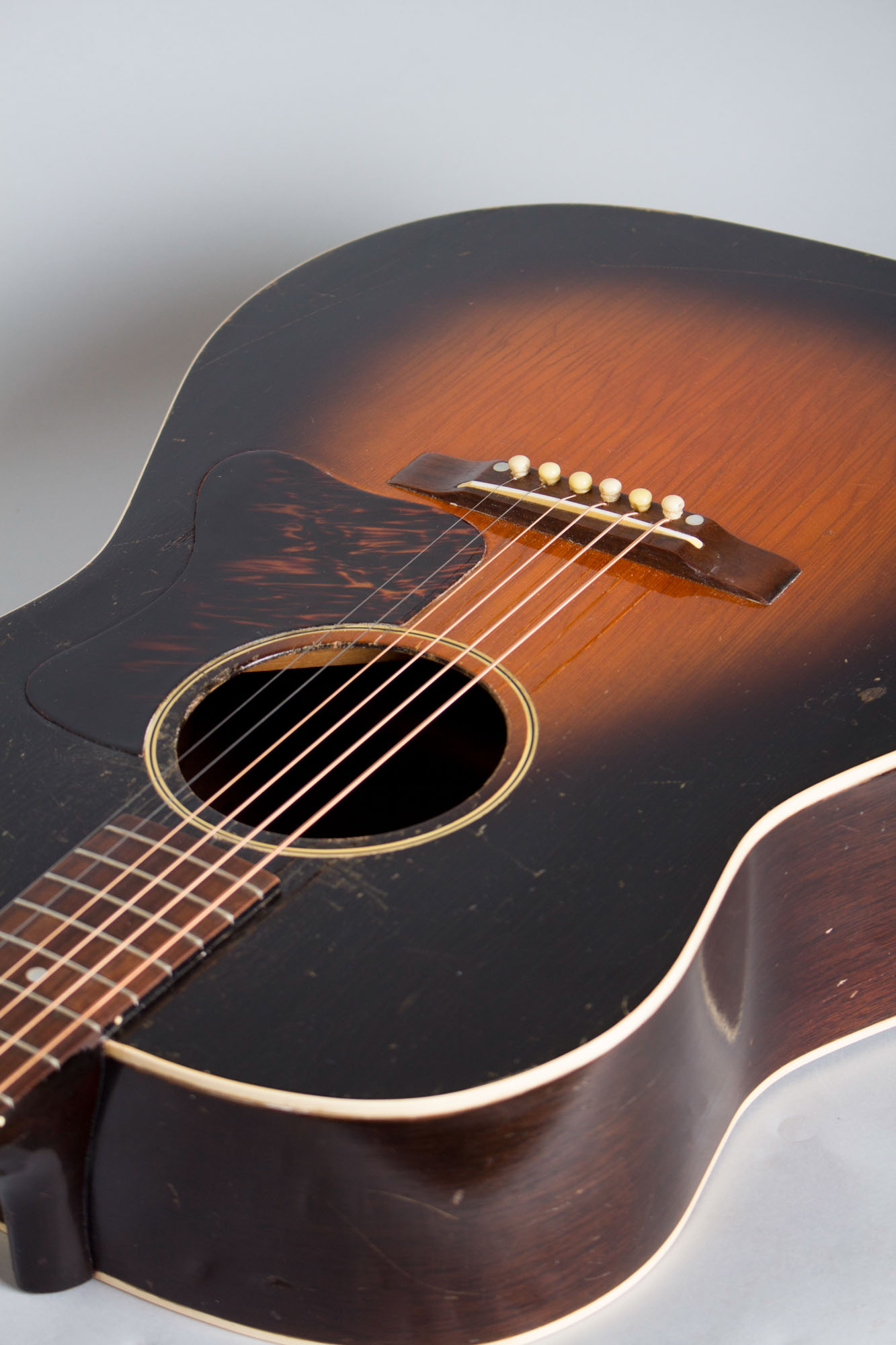 Gibson J-35 Flat Top Acoustic Guitar , c. 1937 | RetroFret