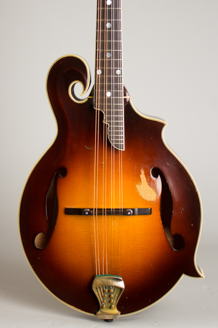 Monteleone  Grand Artist Carved Top Mandolin  (1982)